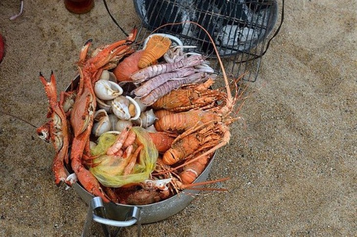 Vào mùa du lịch, bác sĩ đưa ra lời khuyên để có chuyến du lịch an toàn cho sức khỏe - Ảnh 4.