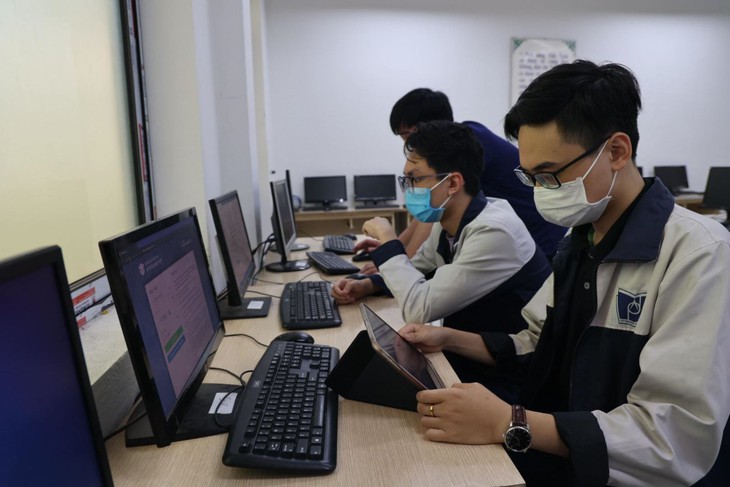 Hơn 355.000 thí sinh đăng ký dự thi tốt nghiệp THPT - Ảnh 1. Hơn 355.000 thí sinh đăng ký dự thi tốt nghiệp THPT - Ảnh 1.
