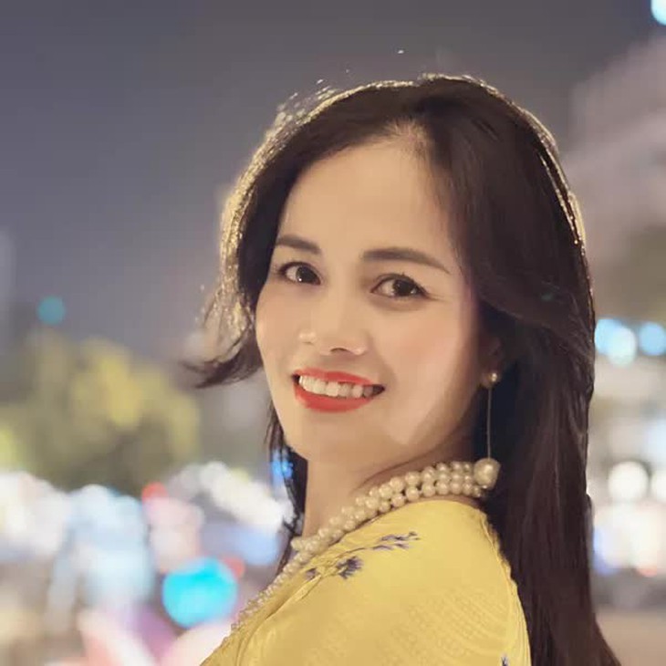 Ngắm nhan sắc đời thực của bà chị chồng đáng ghét trong phim "Thương ngày nắng về" - Ảnh 9.