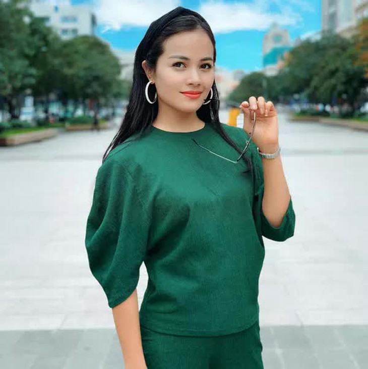 Ngắm nhan sắc đời thực của bà chị chồng đáng ghét trong phim "Thương ngày nắng về" - Ảnh 11.