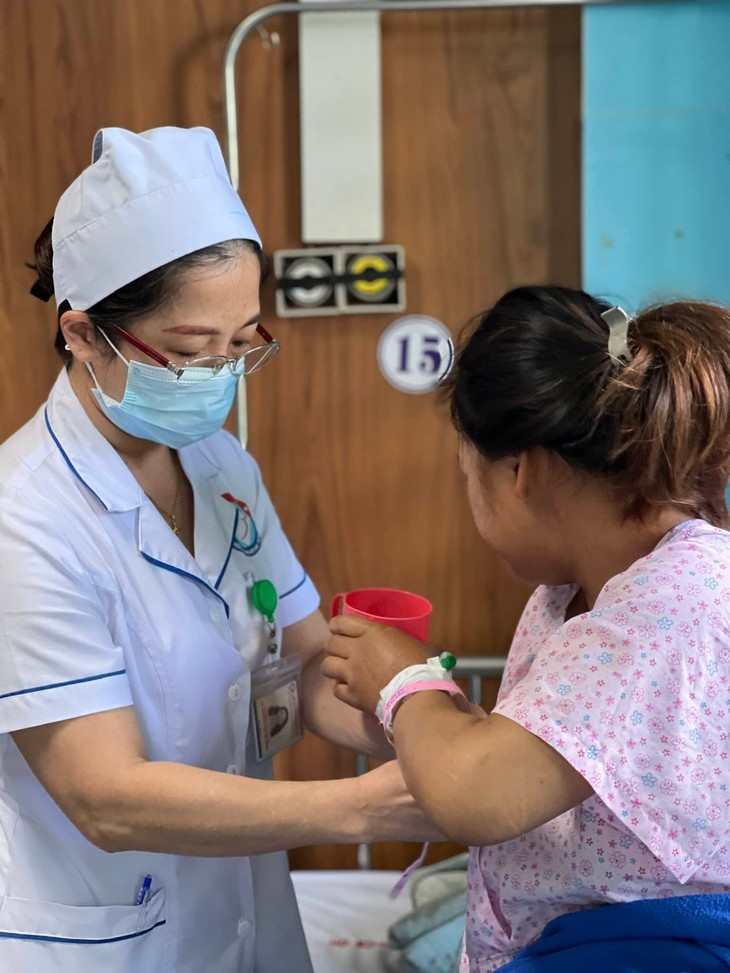 Nỗi lòng của những người làm công việc chăm sóc sức khoẻ sản phụ và trẻ sơ sinh - Ảnh 3.