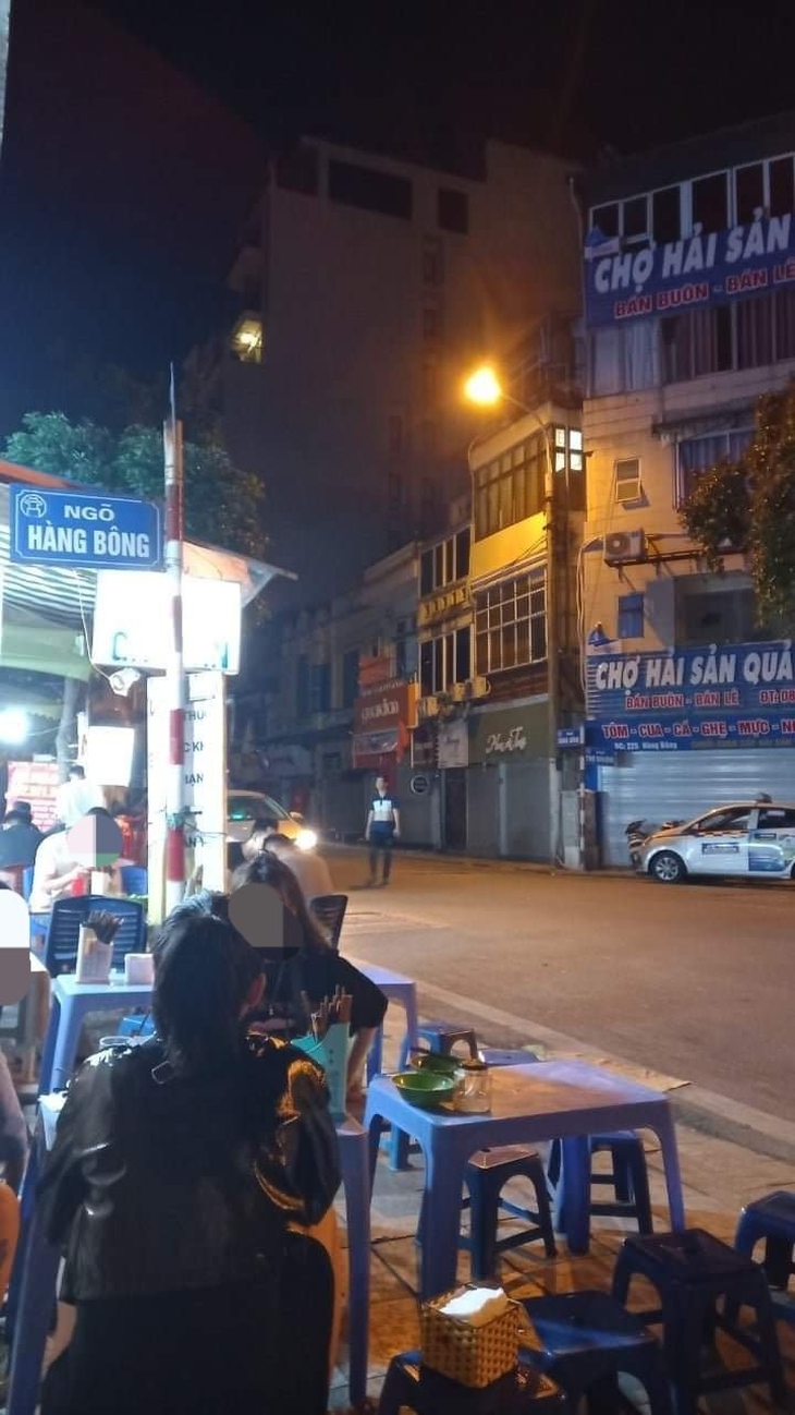 Đã bắt được tài xế taxi "cướp" điện thoại hai nữ du khách Nga - Ảnh 1.