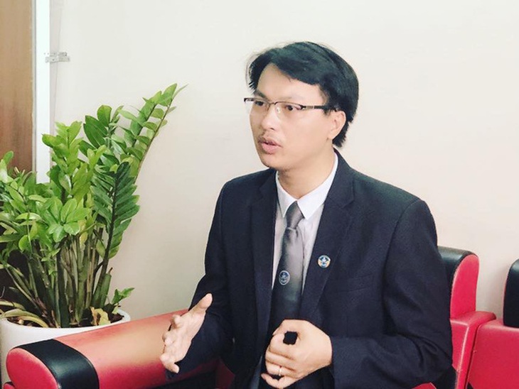 Những tình huống pháp lý vụ tài xế taxi “cuỗm” điện thoại của hai du khách nước ngoài - Ảnh 3. Những tình huống pháp lý vụ tài xế taxi “cuỗm” điện thoại của hai du khách nước ngoài - Ảnh 3.