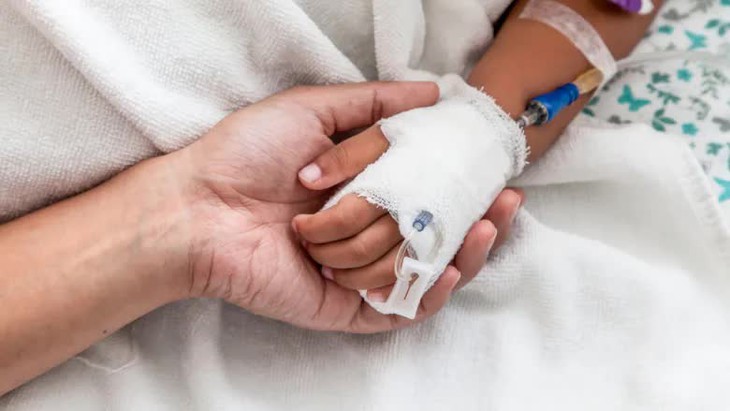 Hàng loạt quốc gia khẩn trương điều tra căn bệnh "viêm gan" bí ẩn ở trẻ em - Ảnh 1.