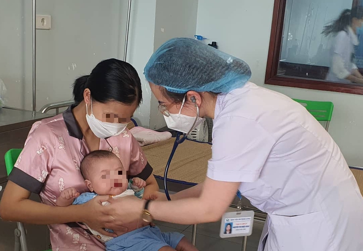 Con có các biểu hiện sau, cần lưu ý đưa đi viện để giám sát, phát hiện sớm viêm gan 'bí ẩn' ở trẻ - Ảnh 1. Con có các biểu hiện sau, cần lưu ý đưa đi viện để giám sát, phát hiện sớm viêm gan 'bí ẩn' ở trẻ - Ảnh 1.
