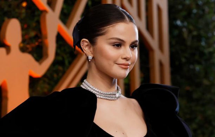 Selena Gomez 3