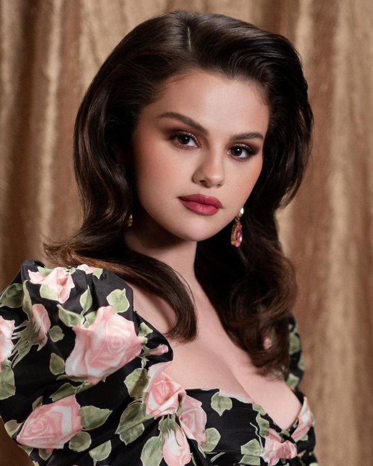 Selena Gomez 2