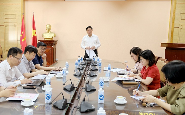 Các địa phương đẩy nhanh tiêm mũi 3, 4 và tiêm cho trẻ; cam kết chịu trách nhiệm nếu xảy ra dịch khi không nhận vaccine