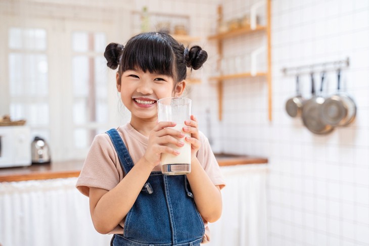 Giải pháp hỗ trợ từ sữa non giúp bé tăng cân, phục hồi sức khoẻ - Ảnh 2.