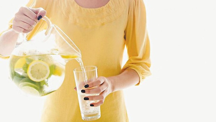 Uống nước chanh nhiều có làm hỏng men răng? - Ảnh 4. Uống nước chanh nhiều có làm hỏng men răng? - Ảnh 4.