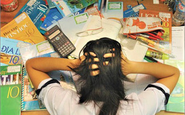 Cách giúp trẻ vượt qua stress trước kỳ thi chuyển cấp, đại học