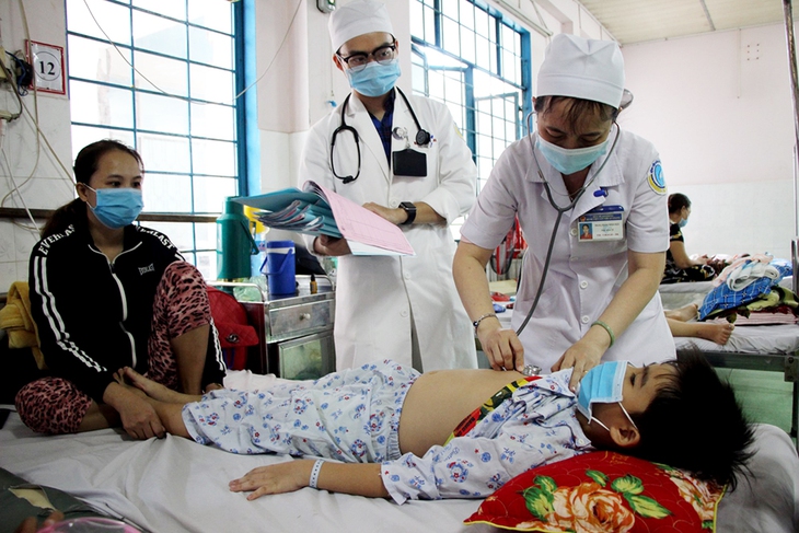 An Giang ghi nhận gần 4500 ca mắc sốt xuất huyết ghi nhận tại  - Ảnh 1.