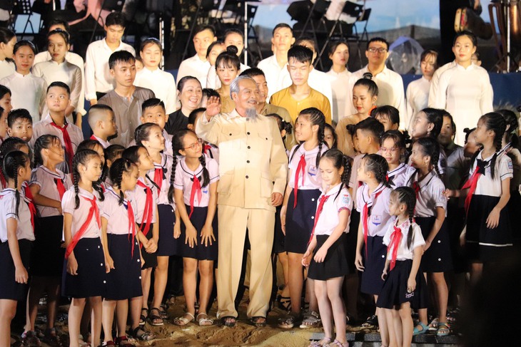 Đã 65 năm Ngày Bác Hồ về thăm Quảng Bình, từ ấy người Vân Kiều, Pa Kô mang họ Người - Ảnh 5.