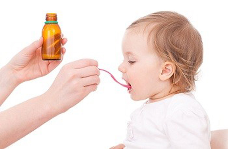 4 nguyên tắc cha mẹ cần "nằm lòng" khi con mắc tay chân miệng - Ảnh 1.