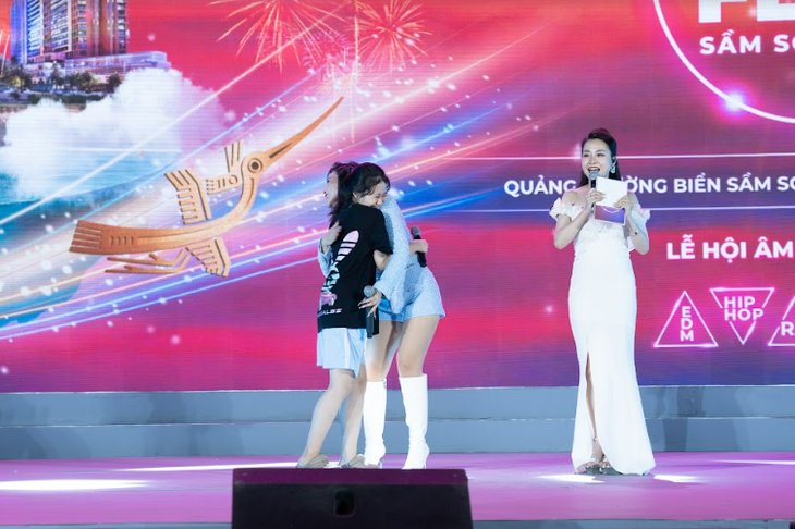 Cuối tuần, đến Sầm Sơn nghe nhạc Quốc tế và sôi động với Lễ hội Carnival đường phố - Ảnh 3.