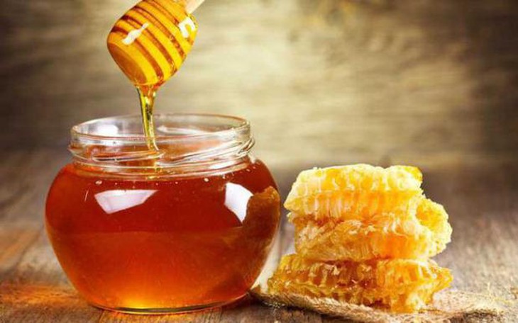 Mật ong tốt cho sức khỏe nhưng vẫn có rủi ro, cần lưu ý khi dùng