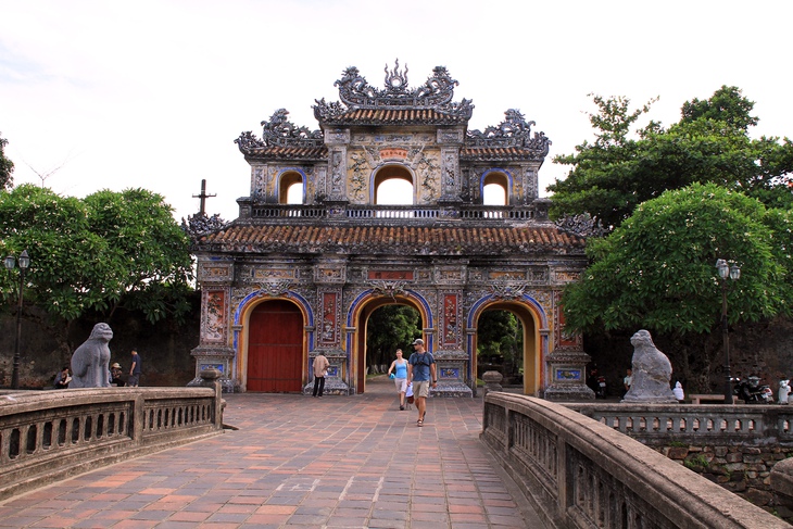 Đến đất thần kinh để trải nghiệm vẻ đẹp cổ kính trên không trung - Ảnh 2.