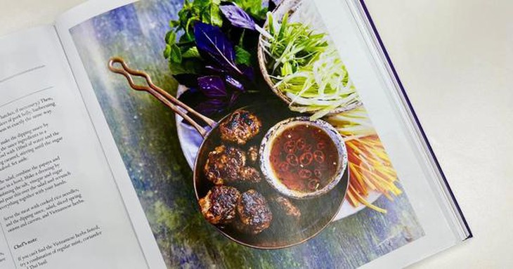 Món bún chả được đưa vào sách mừng Đại lễ của Nữ hoàng Anh