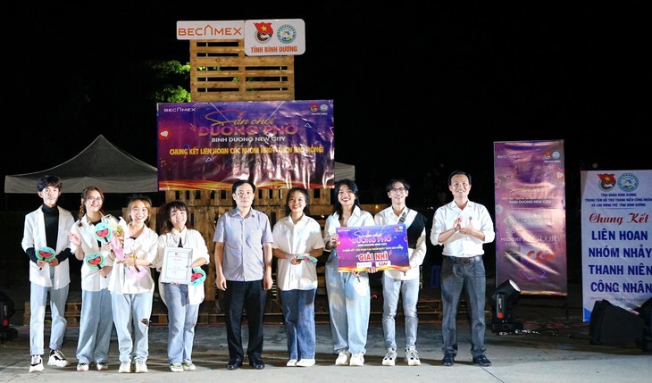 Bình Dương: Liên hoan các nhóm nhảy - Sân chơi đường phố của giới trẻ - Ảnh 1.