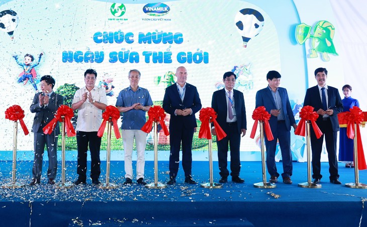 Vinamilk thực hiện nhiều hoạt động hưởng ứng Ngày sữa Thế giới 1/6 lần thứ 21 - Ảnh 1.