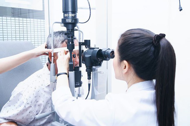 Mất thị lực do viêm nội nhãn nội sinh - Ảnh 3. Mất thị lực do viêm nội nhãn nội sinh - Ảnh 3.