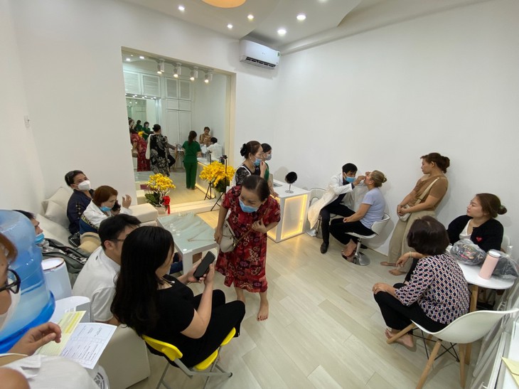 Nâng mũi sụn tự thân tuyệt đẹp ở bác sĩ tài năng - Ảnh 1.