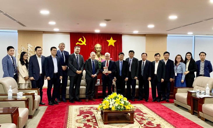 Bình Dương vào Top 7 Cộng đồng Thông minh Thế giới 2022 - Ảnh 1.