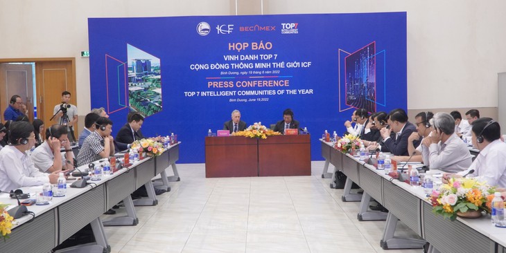 Bình Dương vào Top 7 Cộng đồng Thông minh Thế giới 2022 - Ảnh 2.