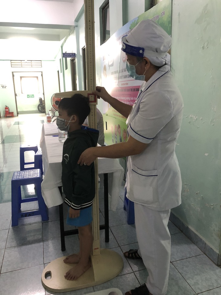 Phát hiện sớm chậm tăng trưởng chiều cao ở trẻ chưa dậy thì thế nào? - Ảnh 1.