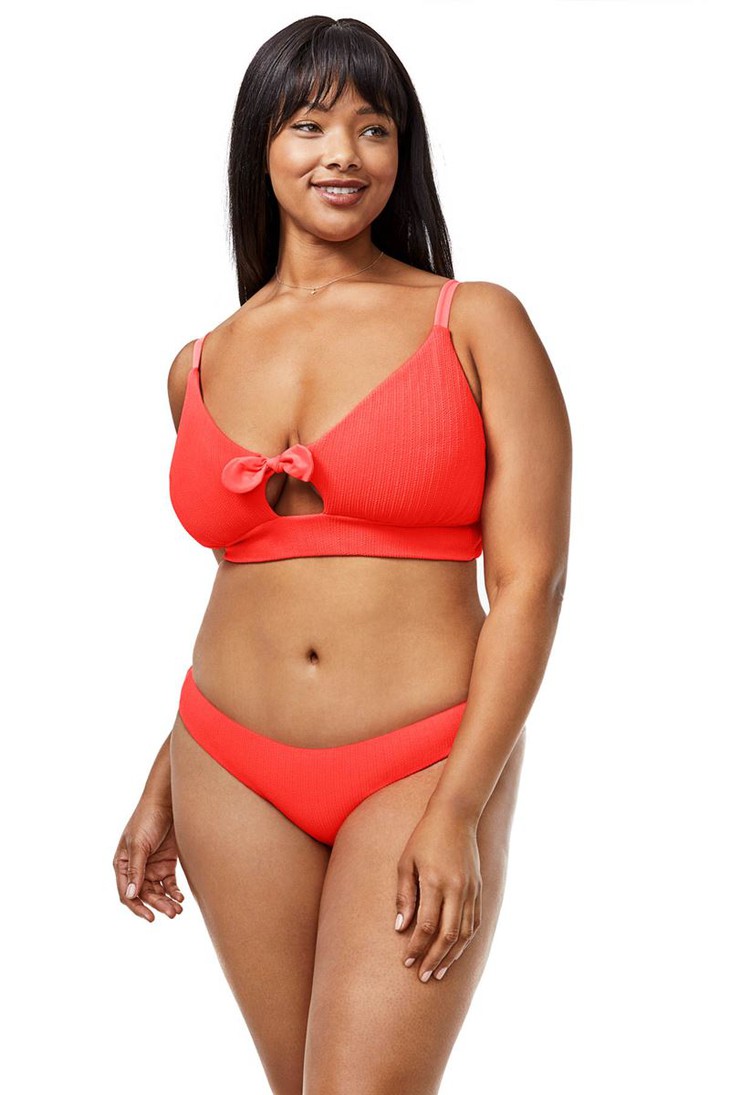 Mẹo chọn bikini phù hợp với dáng người (P1) - áo tắm cho người ngực lớn và ngực nhỏ - Ảnh 3. Mẹo chọn bikini phù hợp với dáng người (P1) - áo tắm cho người ngực lớn và ngực nhỏ - Ảnh 3.