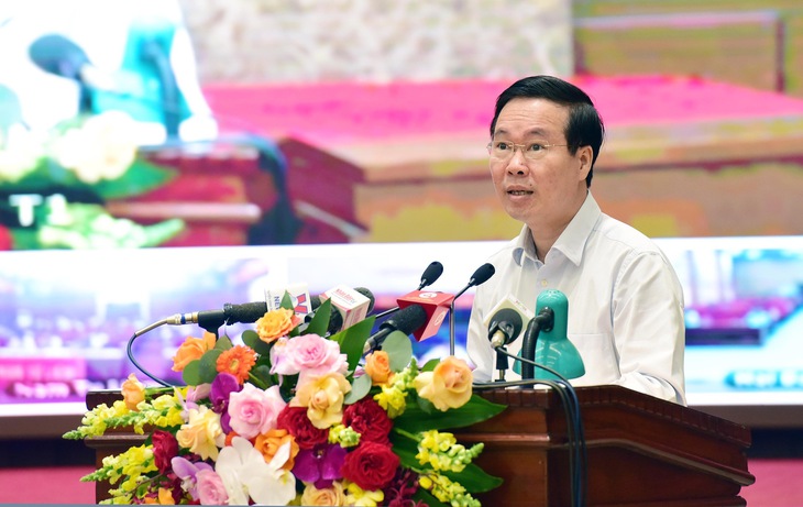Quán triệt, triển khai Nghị quyết số 15 của Bộ Chính trị về phát triển Thủ đô - Ảnh 1. Quán triệt, triển khai Nghị quyết số 15 của Bộ Chính trị về phát triển Thủ đô - Ảnh 1.
