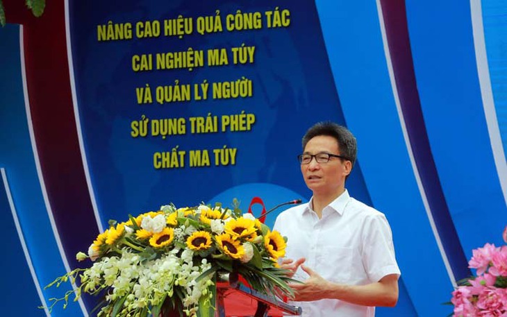 Phó Thủ tướng Vũ Đức Đam yêu cầu quản lý chặt người "ngáo đá" do sử dụng trái phép ma túy - Ảnh 2. Phó Thủ tướng Vũ Đức Đam yêu cầu quản lý chặt người "ngáo đá" do sử dụng trái phép ma túy - Ảnh 2.