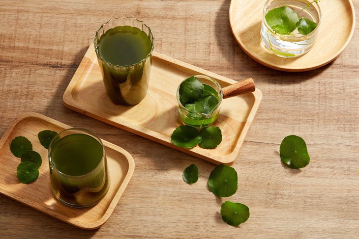 5 thức uống thanh nhiệt từ thảo dược và những lợi ích không ngờ - Ảnh 1. 5 thức uống thanh nhiệt từ thảo dược và những lợi ích không ngờ - Ảnh 1.