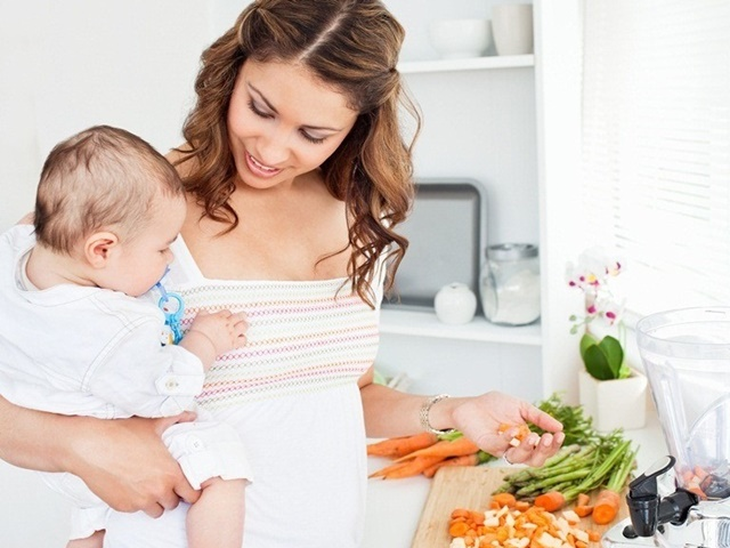 Phụ nữ sau sinh nên bổ sung canxi thế nào tốt cho cả mẹ và bé? - Ảnh 2.