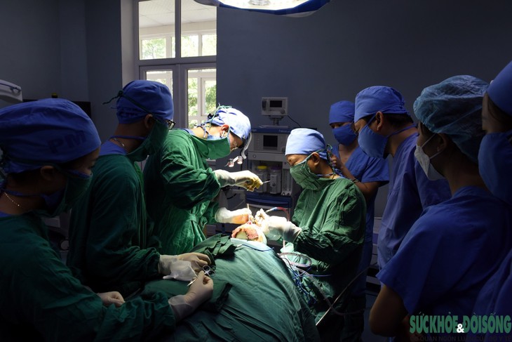 Vẻ đẹp hoàn mỹ cùng chuyên gia hơn 15 năm kinh nghiệm tại Bệnh viện Chấn thương chỉnh hình Nghệ An - Ảnh 1. Vẻ đẹp hoàn mỹ cùng chuyên gia hơn 15 năm kinh nghiệm tại Bệnh viện Chấn thương chỉnh hình Nghệ An - Ảnh 1.