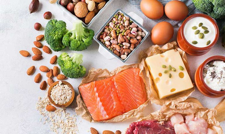 Ăn quá ít năng lượng mỗi ngày cũng có thể gây rụng đáng kể Ăn quá ít năng lượng mỗi ngày cũng có thể gây rụng đáng kể