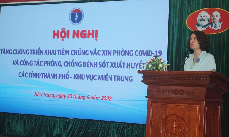 Các tỉnh miền Trung cần dốc sức đẩy nhanh tiêm vaccine phòng COVID-19 - Ảnh 1. Các tỉnh miền Trung cần dốc sức đẩy nhanh tiêm vaccine phòng COVID-19 - Ảnh 1.