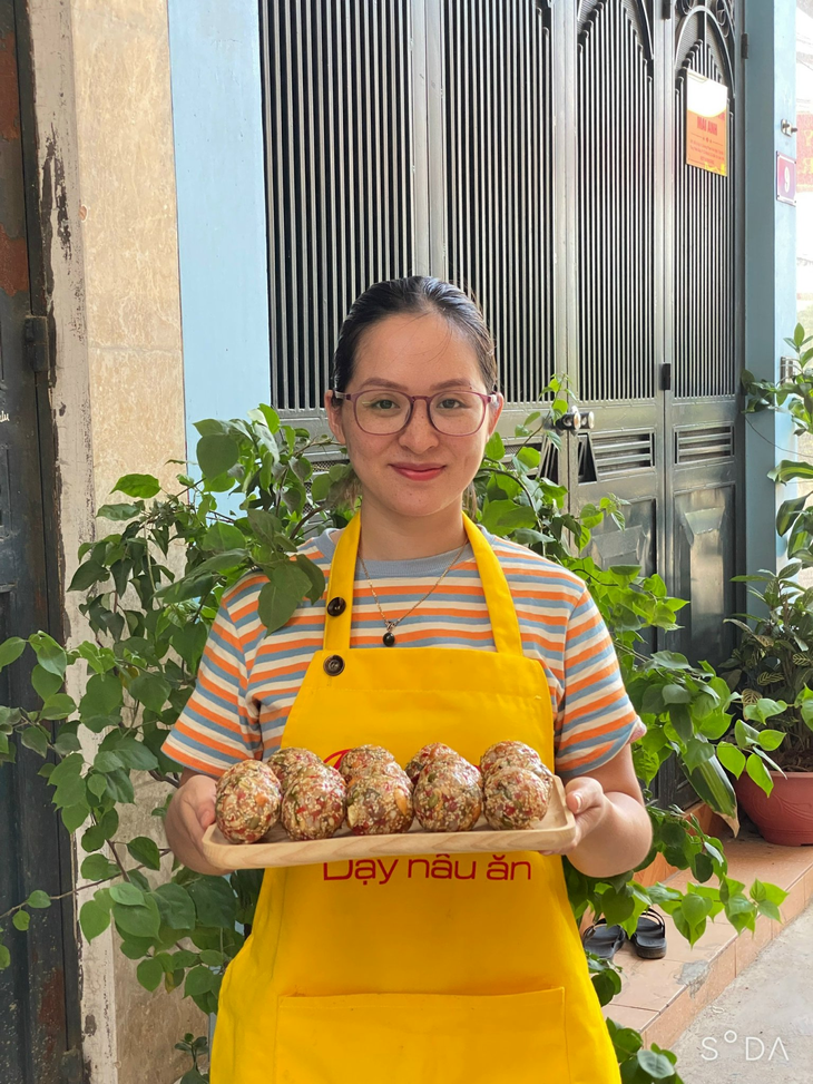 Cô chủ Nguyễn Thu Quỳnh chia sẻ về bí quyết làm bánh trung thu thơm ngon chuẩn vị - Ảnh 1. Cô chủ Nguyễn Thu Quỳnh chia sẻ về bí quyết làm bánh trung thu thơm ngon chuẩn vị - Ảnh 1.