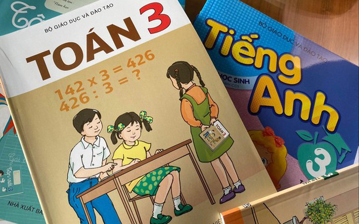 Sách giáo khoa tăng giá, có thể dùng lại, không dùng một lần