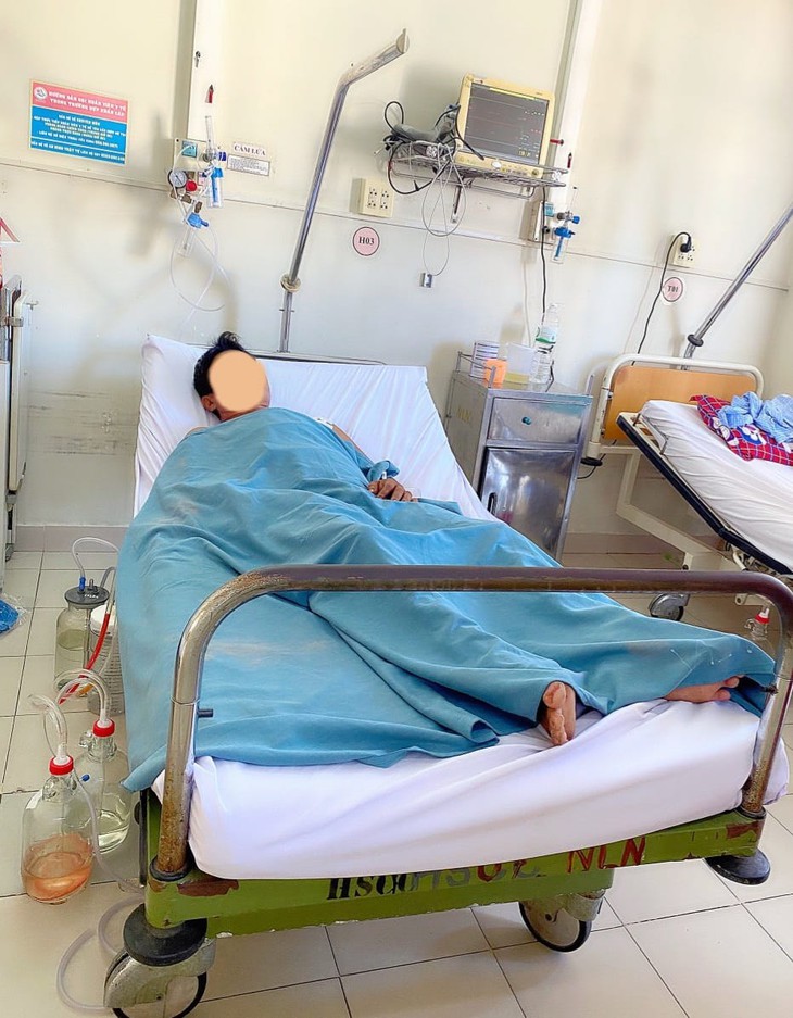 Cứu người đàn ông bị vật nhọn xuyên ngực, thấu tim ở Khánh Hòa - Ảnh 1. Cứu người đàn ông bị vật nhọn xuyên ngực, thấu tim ở Khánh Hòa - Ảnh 1.