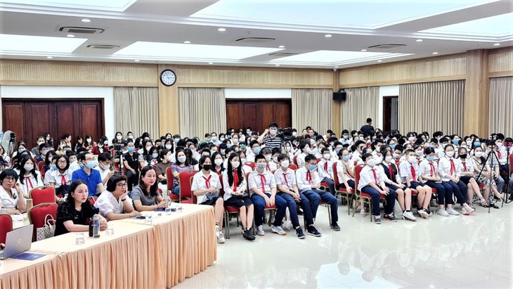 Cần chuyên nghiệp hóa các hoạt động tư vấn tâm lý trong trường học - Ảnh 2.