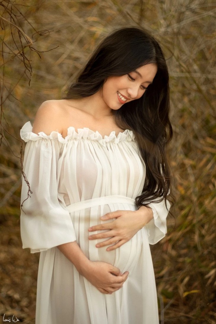 Bí mật sang Mỹ sinh con, cháu gái Lam Trường giờ "mình hạc xương mai", chăm chỉ chạy show - Ảnh 6. Bí mật sang Mỹ sinh con, cháu gái Lam Trường giờ "mình hạc xương mai", chăm chỉ chạy show - Ảnh 6.
