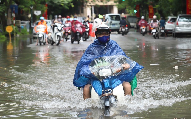 Hà Nội: Nhiều tuyến phố có nguy cơ ngập sâu