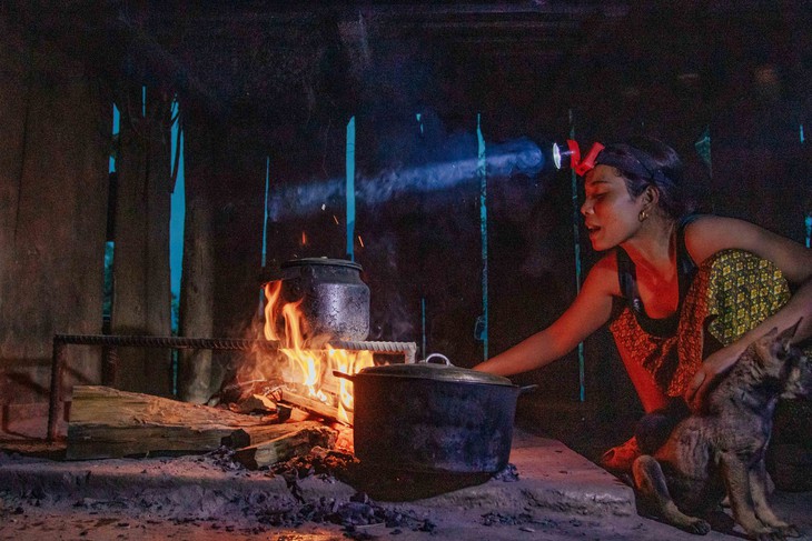 Cuộc sống của người Vân Kiều nơi bản nhỏ biệt lập vùng lõi vườn di sản thế giới - Ảnh 4. Cuộc sống của người Vân Kiều nơi bản nhỏ biệt lập vùng lõi vườn di sản thế giới - Ảnh 4.
