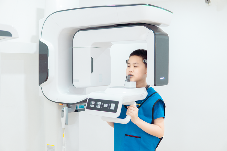 Nhu cầu đến nha khoa tăng mạnh của các gia đình - Ảnh 1.