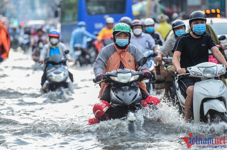 Thời tiết 11/7: miền Nam mưa dông, miền Bắc nắng dịu - Ảnh 1.