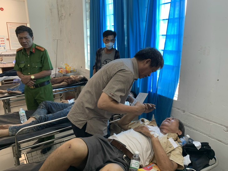 Tài xế xe tải tông xe khách làm 3 người chết trên QL1 có nồng độ cồn trong máu - Ảnh 7. Tài xế xe tải tông xe khách làm 3 người chết trên QL1 có nồng độ cồn trong máu - Ảnh 7.