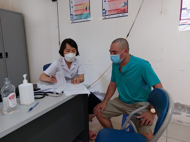 Lo sợ biến chủng mới, người dân thủ đô đi tiêm vaccine COVID-19 tăng vọt - Ảnh 4.