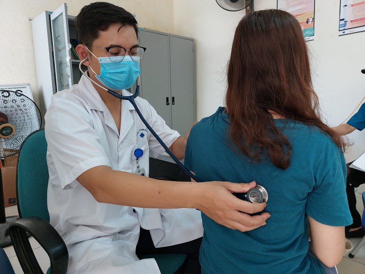 Lo sợ biến chủng mới, người dân thủ đô đi tiêm vaccine COVID-19 tăng vọt - Ảnh 2.