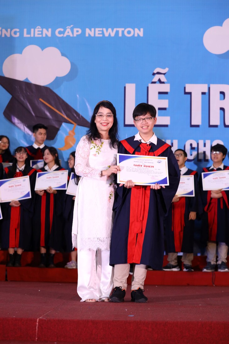 Gặp gỡ nam sinh là học sinh tiêu biểu Thủ đô 2022 - Ảnh 1.